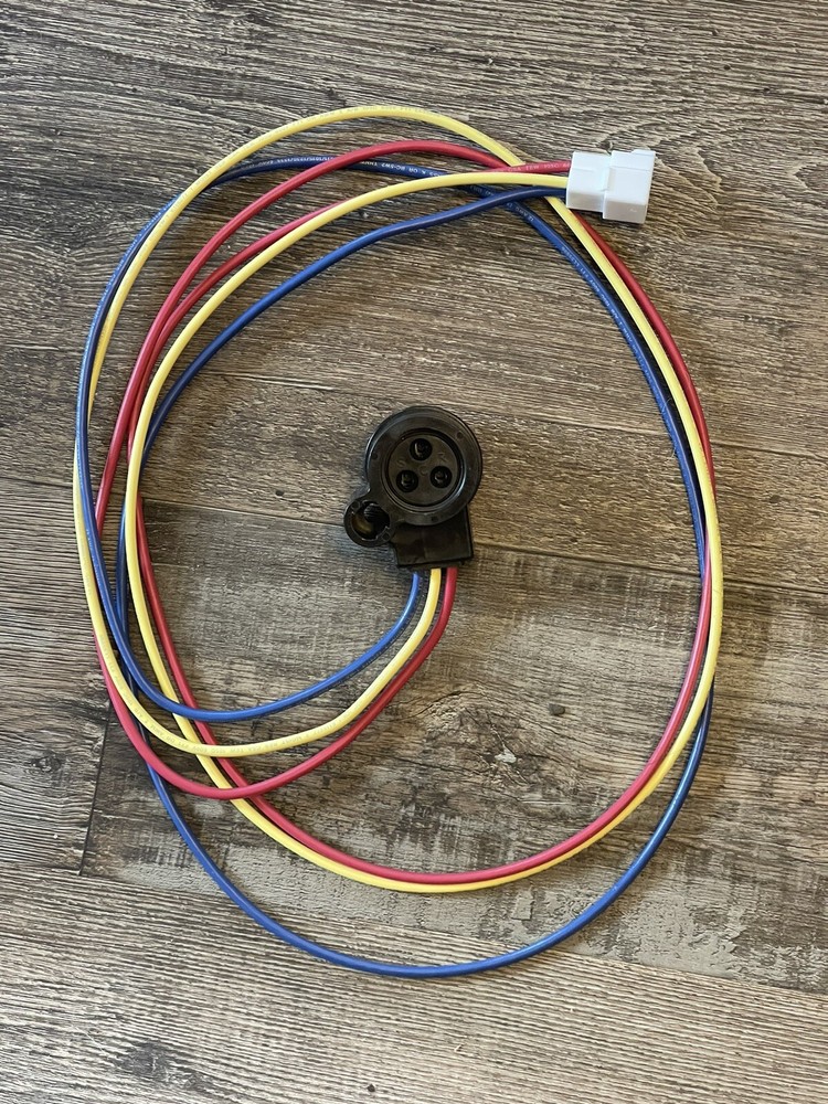 Wiring Harness Molded Plug 3 Pin Compressor Connector 105382-02, Lennox 15T35