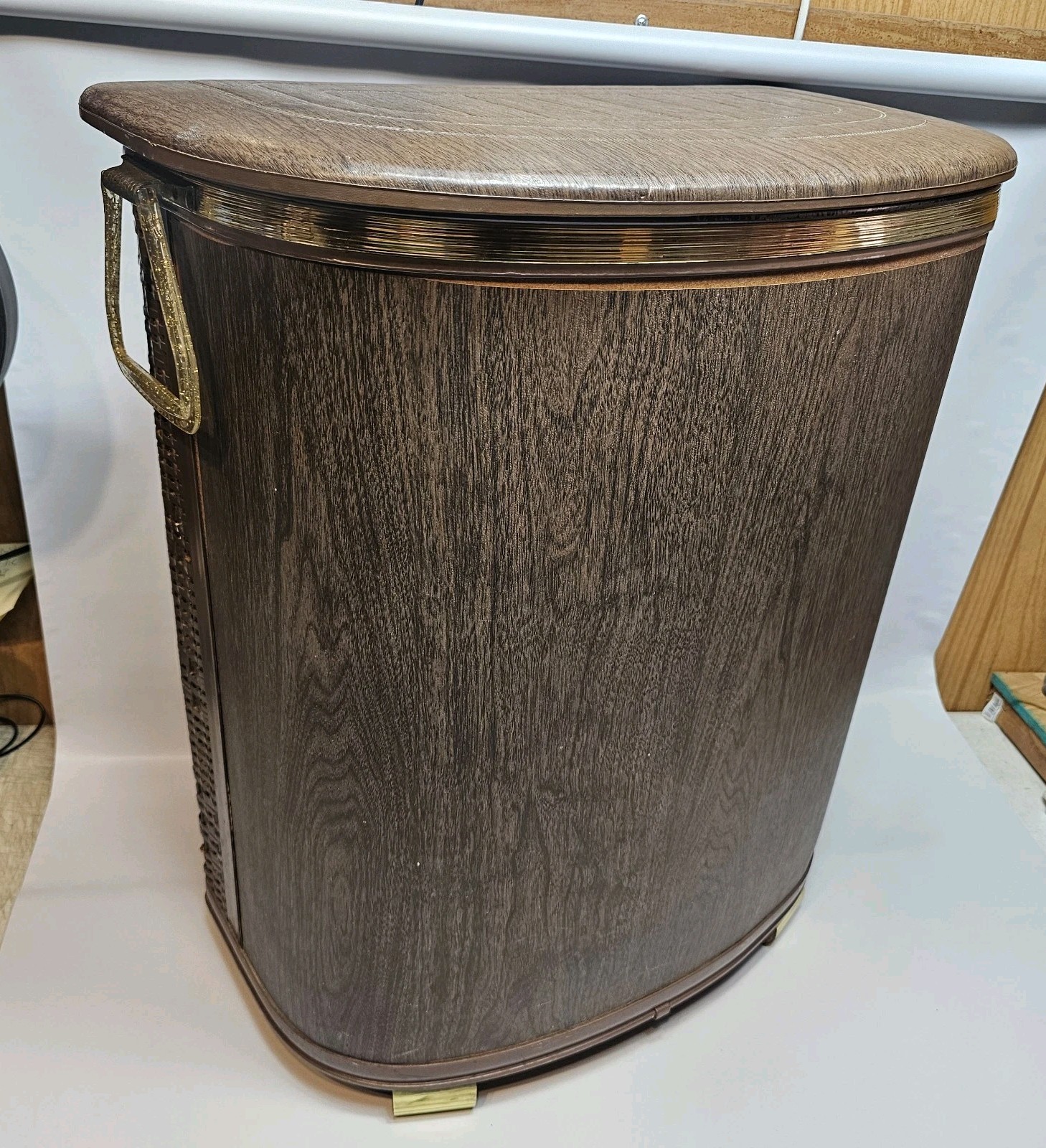 Pearl-Wick Vtg 50-60s Mid Century Modern Brown Atomic Laundry Hamper Gold Flake gallery