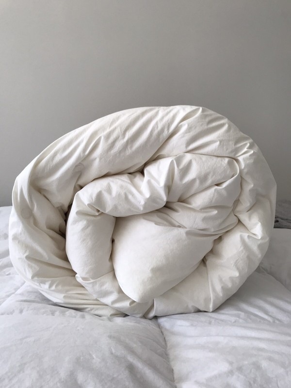 OFELIA DOWN SOFT IVORY COMFORTER SIZE 87in x 87in gallery