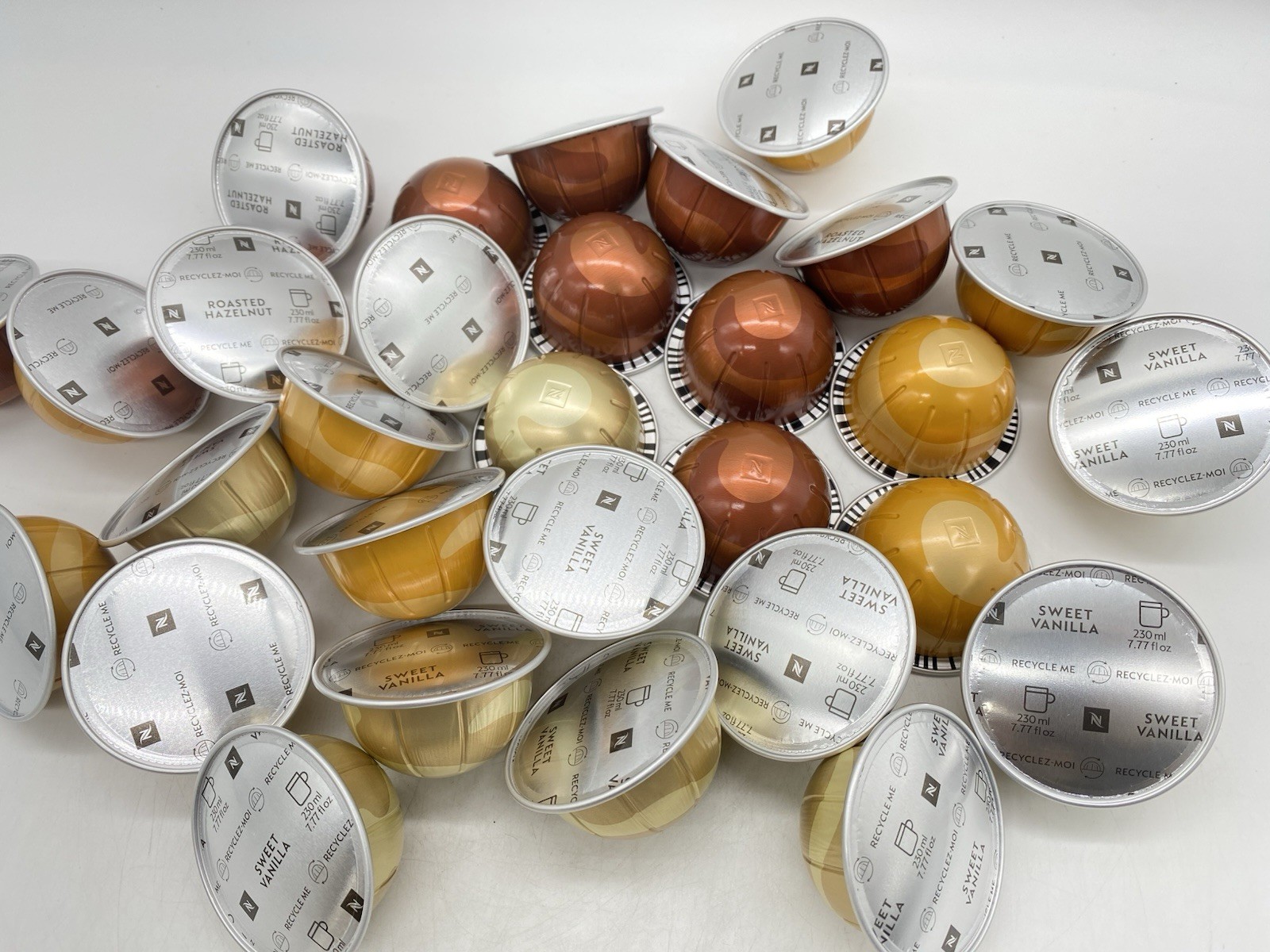 Nespresso Vertuo - Caramel, Hazelnut, Vanilla - 30 Count Total gallery