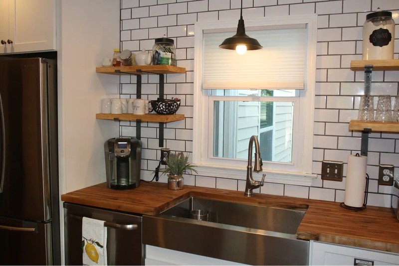 Metal Shelf Bracket, Rustic, Industrial, Modern, Farm Style, 1" Front Lip gallery