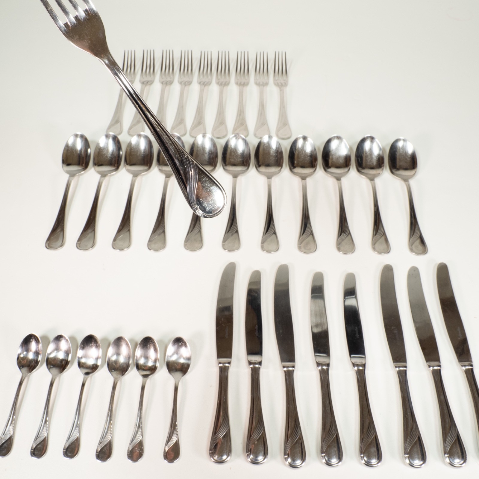 Mafil Vanstahl Unknown Pattern Stainless Steel Flatware Set of 35 Portugal gallery