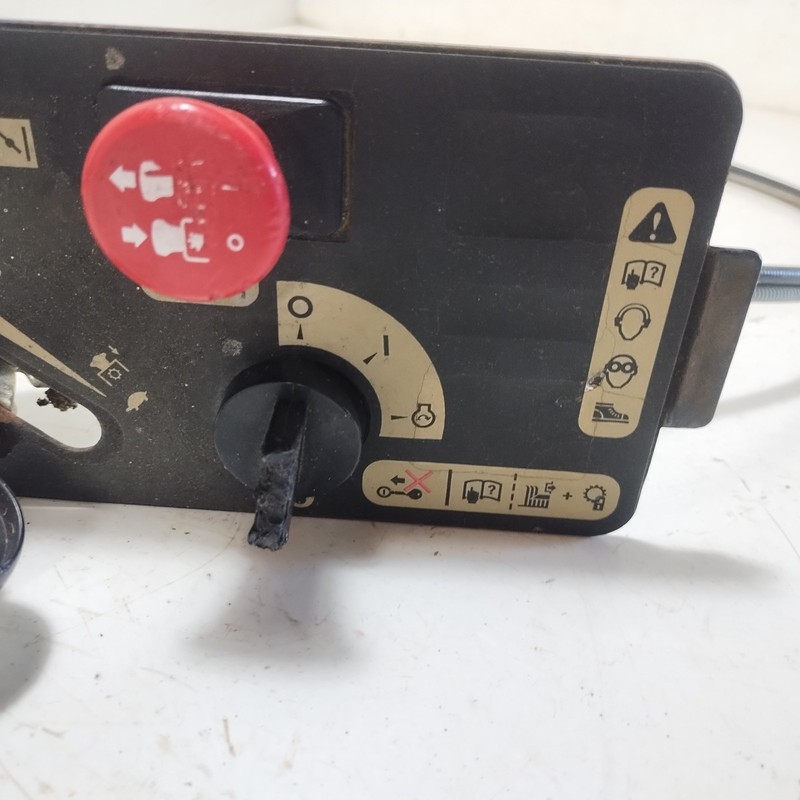 Hustler Raptor 52'' Zero Turn Throttle Choke Instrument Control Panel 551898 gallery