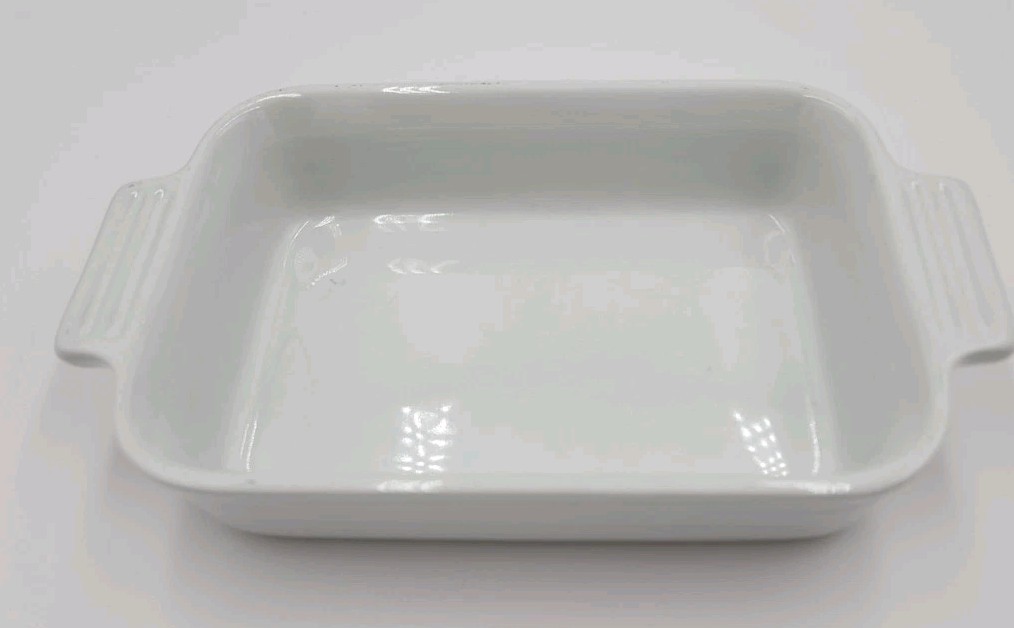 EUC Le Creuset White Baker Stoneware Rectangular Small Apx. 8 5/8" x 5" 3 Pounds gallery