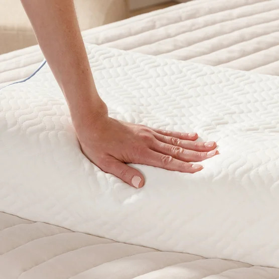 Serenity by Tempur-Pedic Contour Memory Foam Pillow Neck Support Standard Size gallery