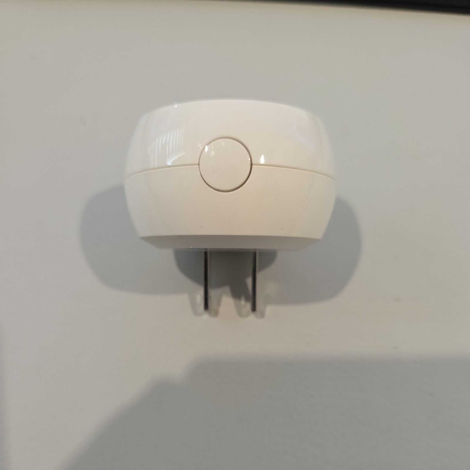 Level Connect Wi-Fi Bridge Accessory for Level Smart Lock S1 gallery