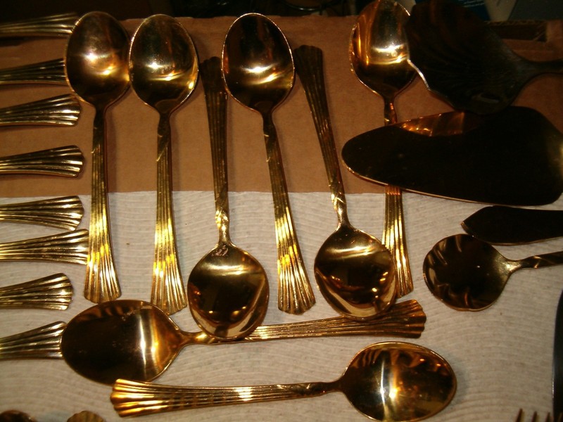 Farberware Gold Electroplate Flatware Chambord 42 Pieces Spoons Forks Knives +++ gallery
