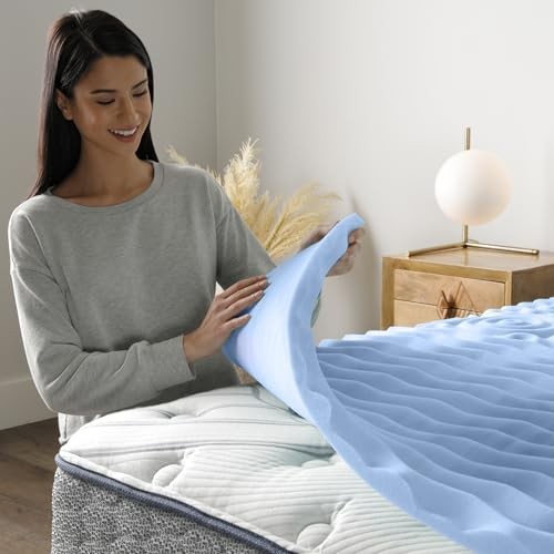 Comfort Zone Cooling Memory Foam Mattress Topper, 1.5 Inch, Queen 79"x59"x1.5" gallery