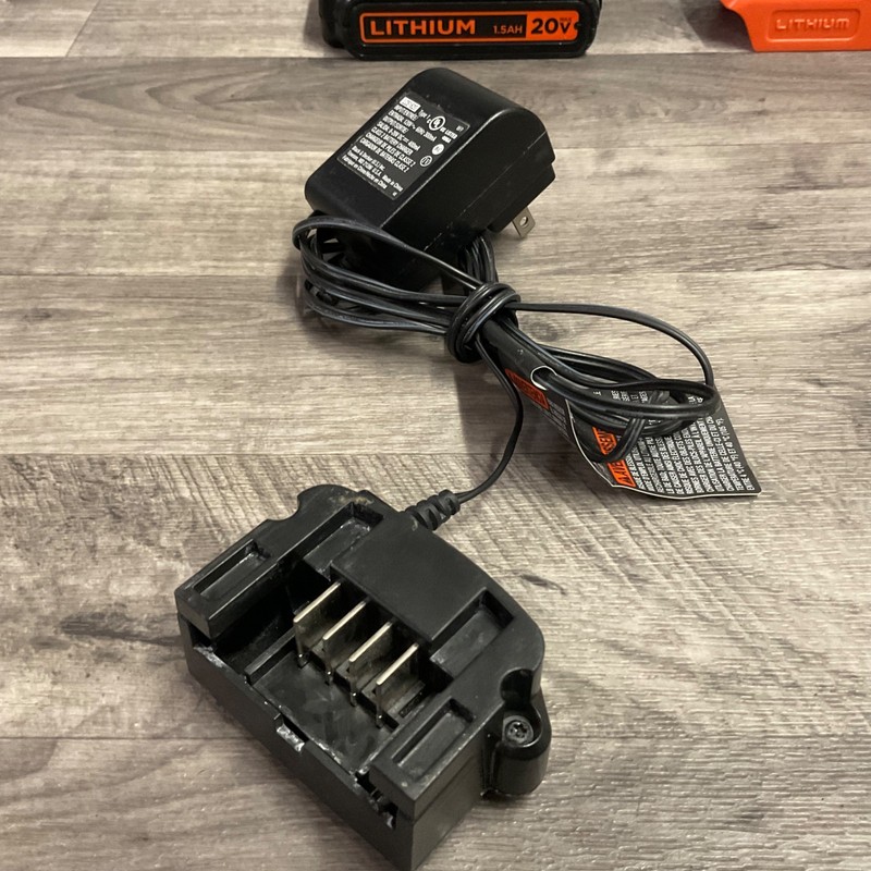 Black + Decker 20V Cordless Drill/Driver LDX120 + LBXR20 Battery + Charger NICE gallery