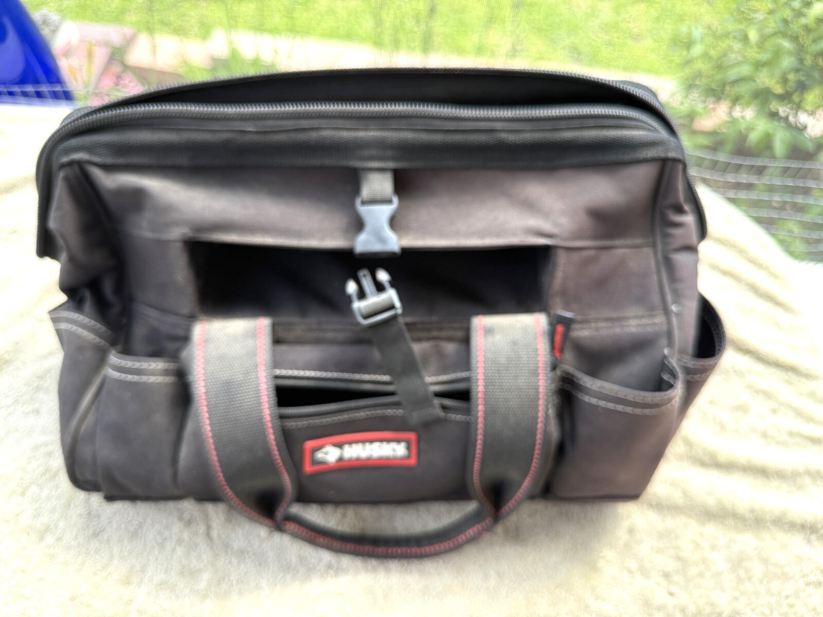VINTAGE HUSKY CANVAS 15 POCKET TOOL BAG-MEASURES 15 X 10 X 10 INCHES gallery