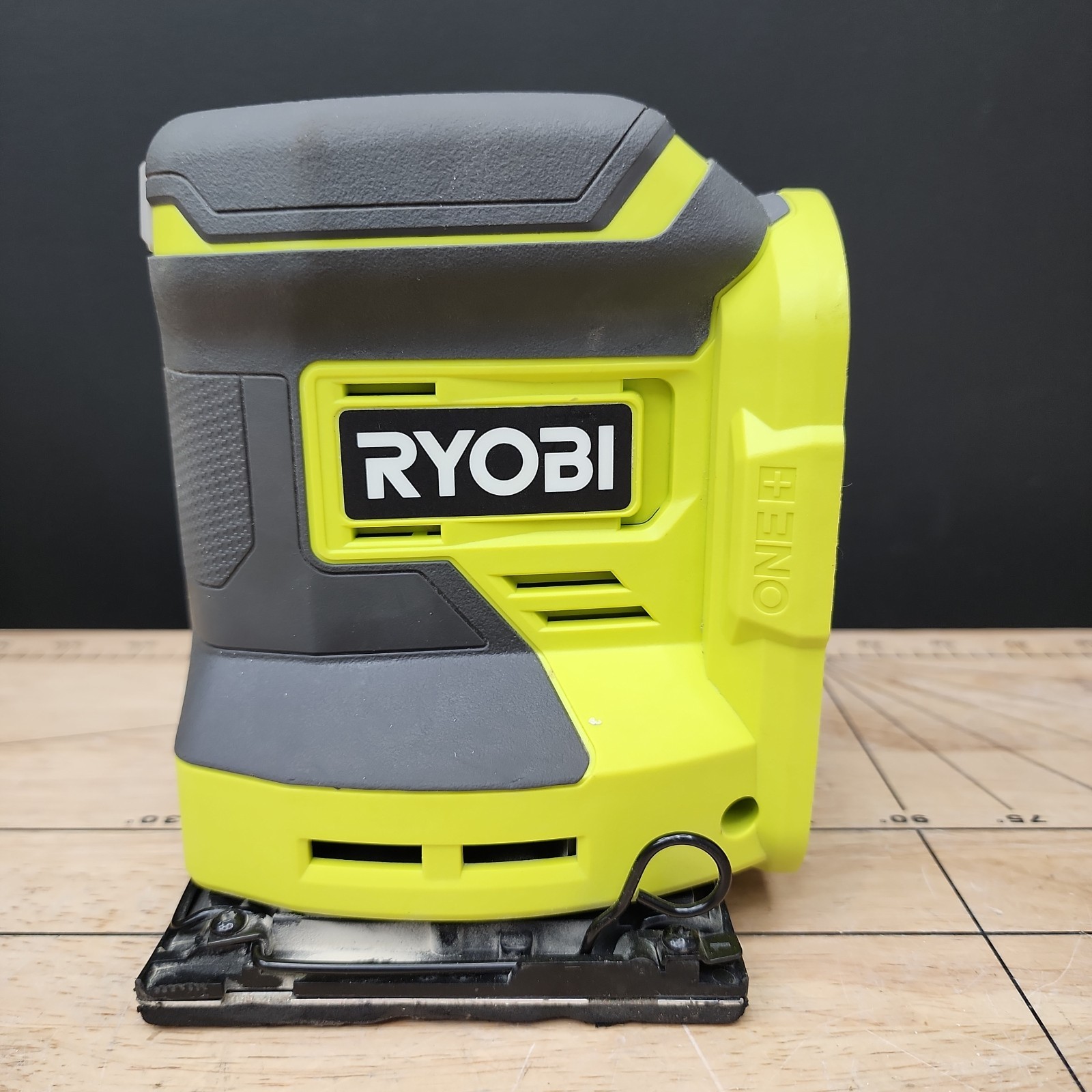 Ryobi One+ 18V 1/4 in. Cordless Sheet Sander (Tool Only) PCL401B No Dust Bag gallery