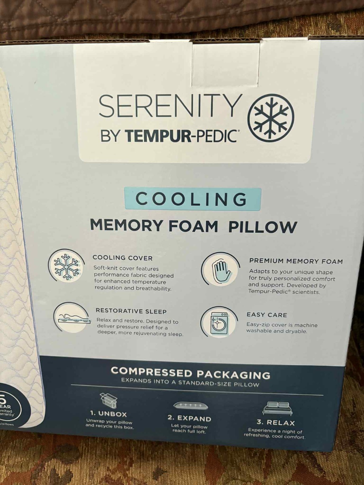 Serenity by Tempur-Pedic Cooling Memory Foam Pillow - Standard gallery