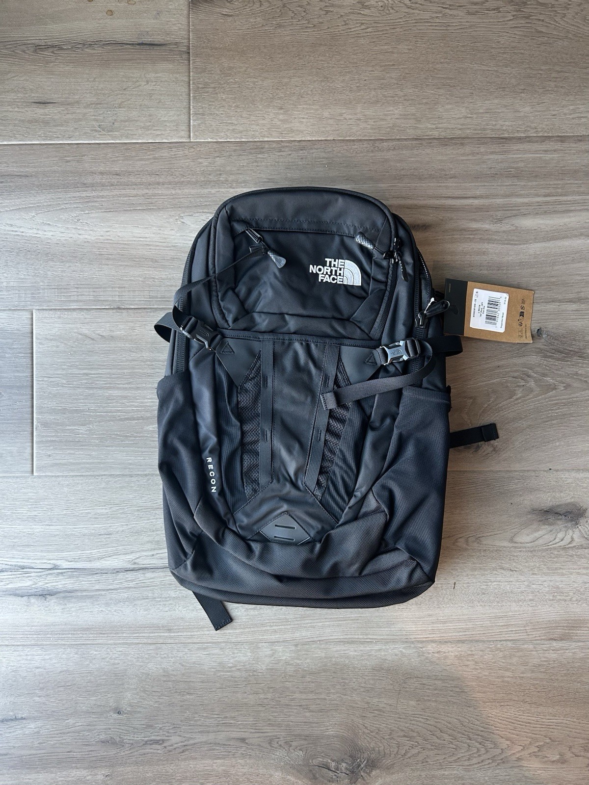 BRAND NEW - NORTH FACE BACKPACK - RECON - BLACK 