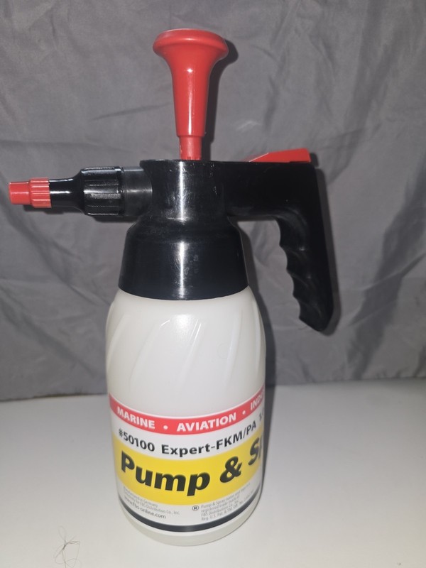 FBS 50100 Handheld Sprayer 1.0L Plastic Easy to Clean Manual White Black Red gallery
