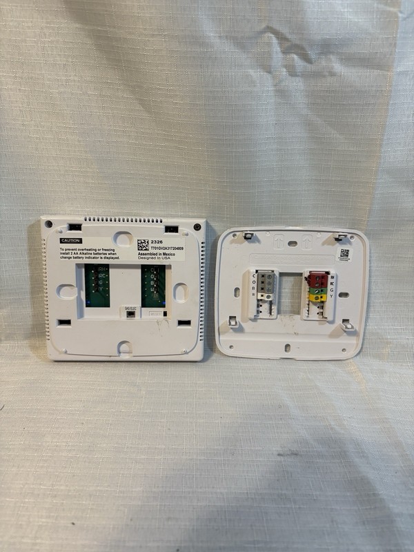 Digital Wall Electronic Non Programmable Thermostat T701 Heat/Cool gallery
