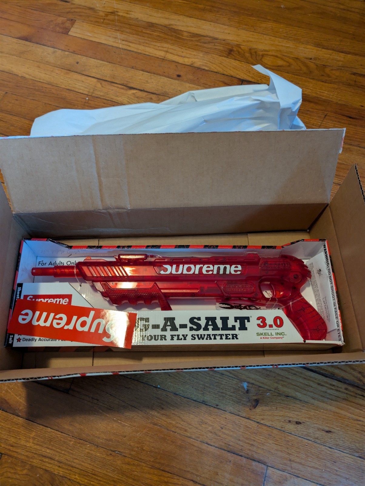 Supreme Bug-a-Salt 3.0 SS26 Bug Table Salt Gun + FREE STICKER gallery