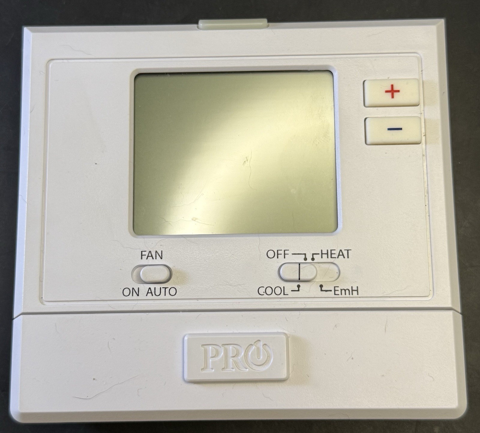 PRO1 IAQ T701 White 24 Volts Non-Programmable Electronic Digital Thermostat VC4 gallery