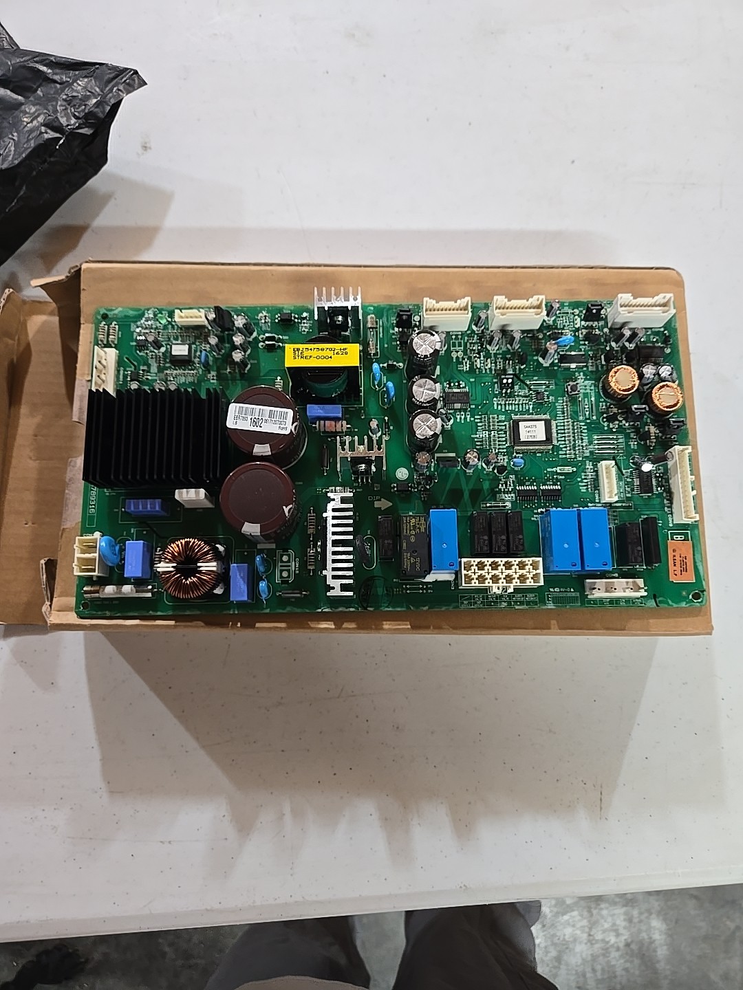 Genuine LG Refrigerator Electronic Control Board EBR78931602 OEM gallery