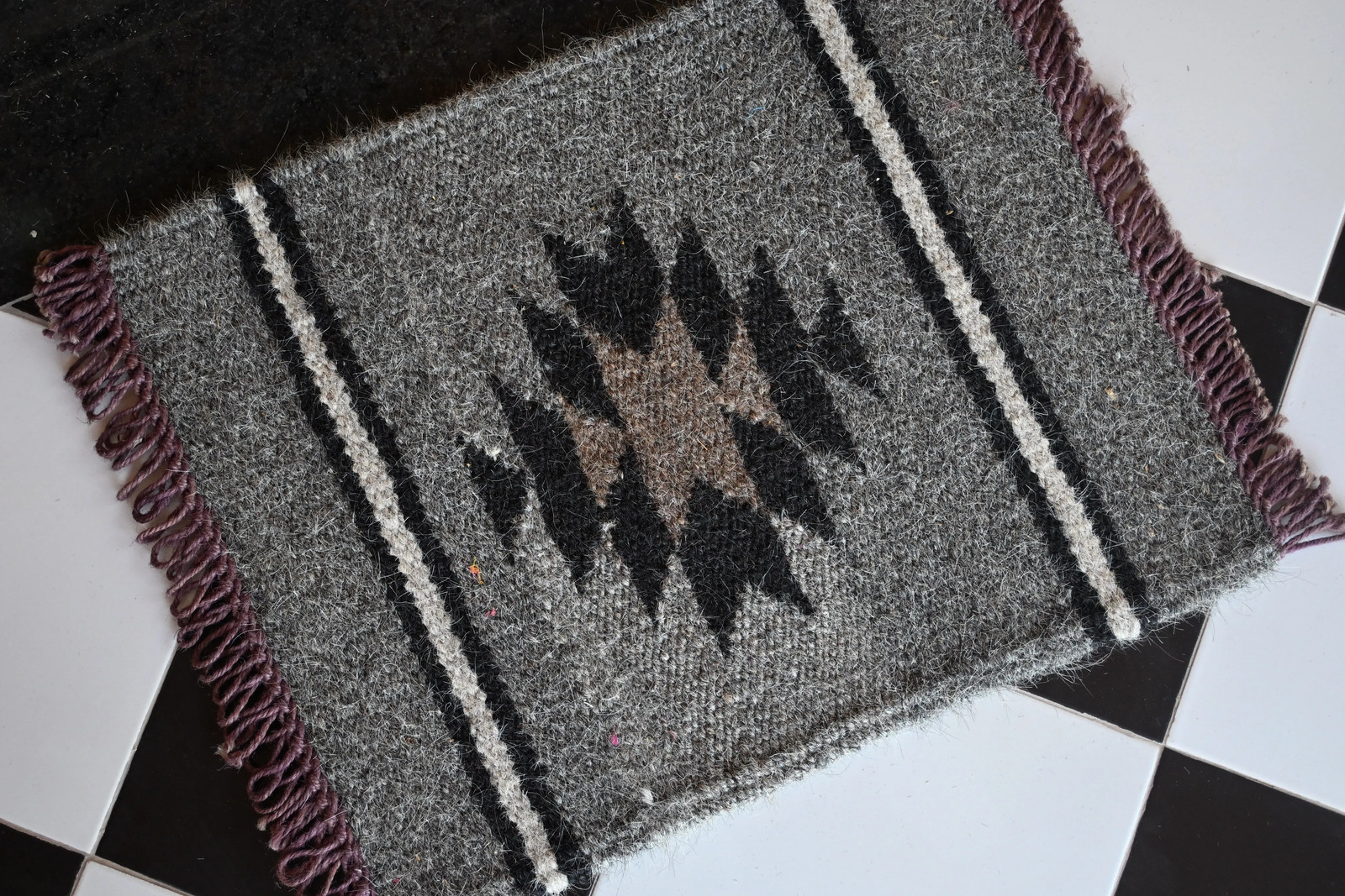 Rugmoda Cotton Gray & Black Geometric Star 1.5x2 ft Entryway Doormat Rug gallery