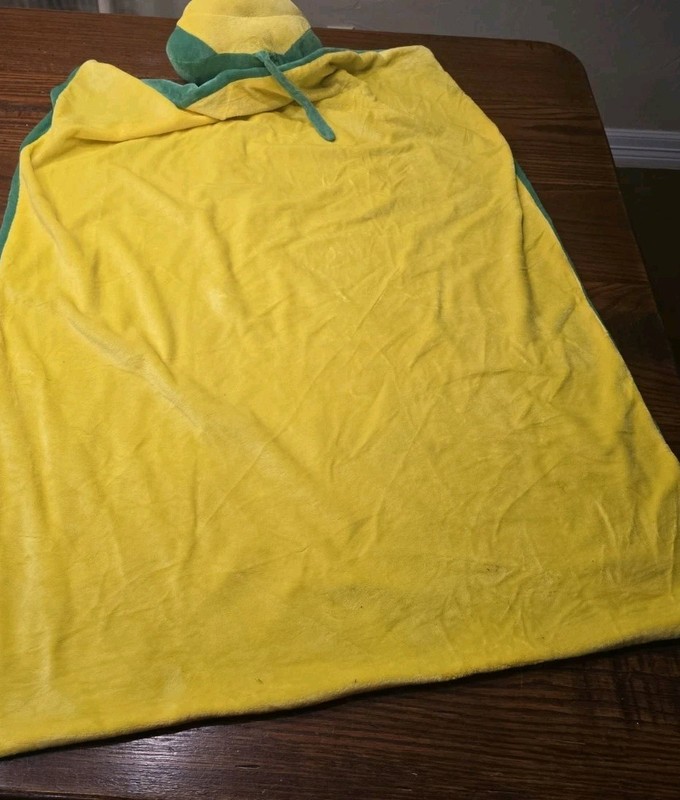 Rainforest Cafe Cha! Cha! Frog Character Blanket Green Yellow 28x39 New w/Tags gallery