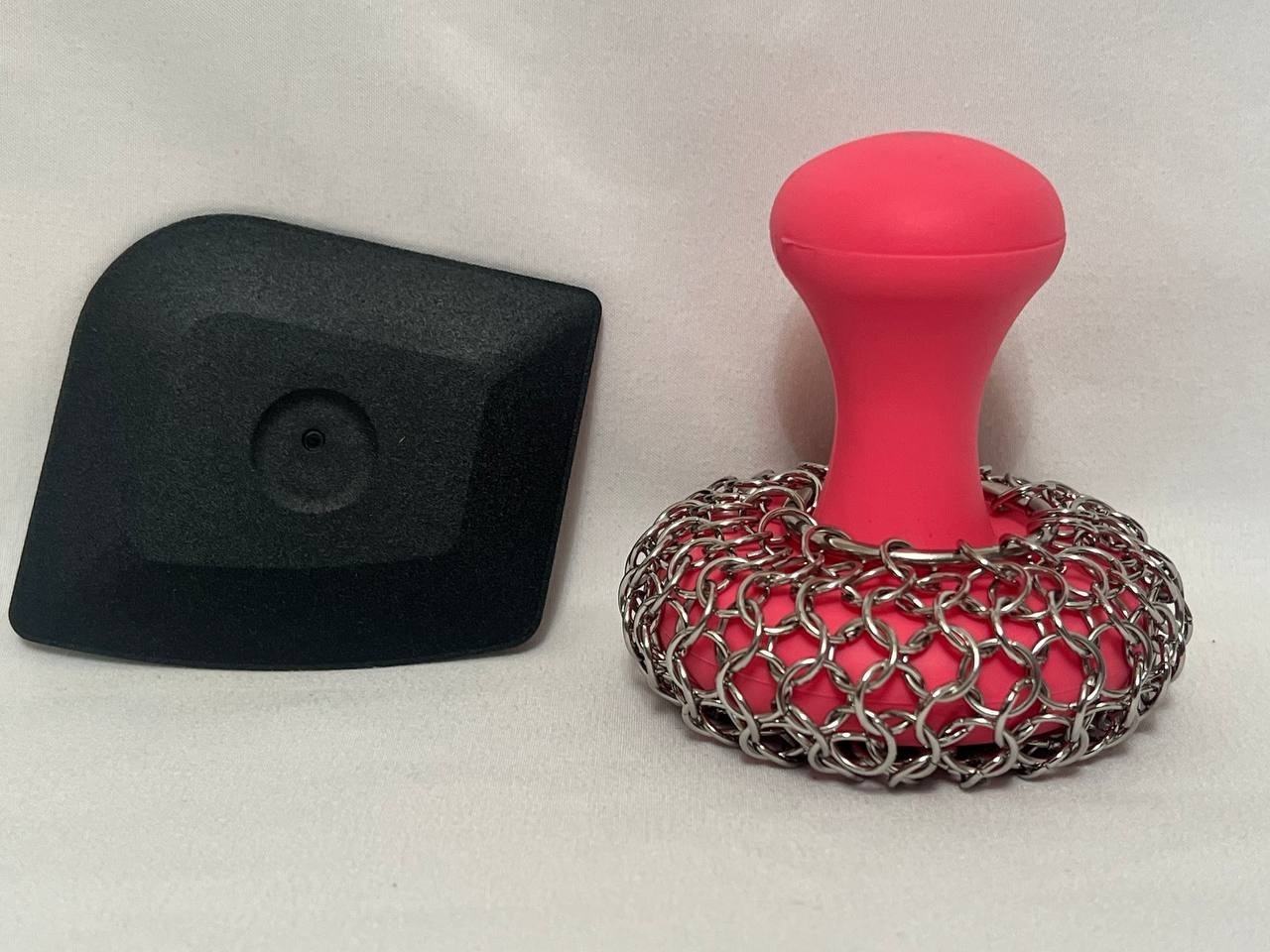 Cast Iron Chainmail Scrubber Skillet Cleaner with Handle and Scraper 2-Piece gallery