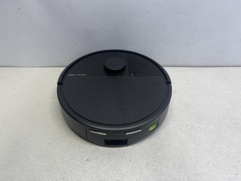 iRobot - Roomba 705 Vacuum + AutoEmpty Dock W155020 - Black - gallery