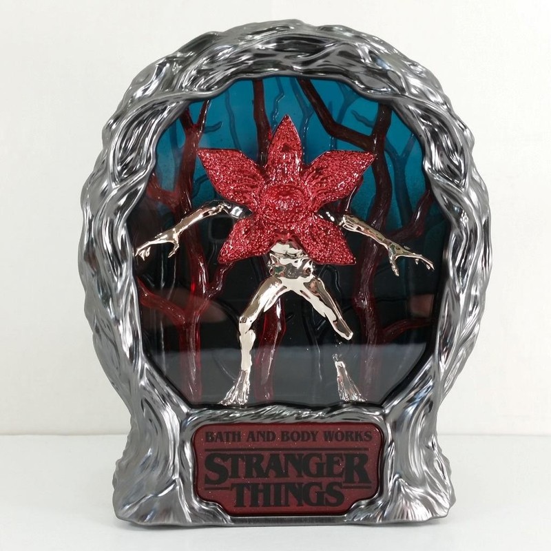 The Upside Down Stranger Things Wallflowers Nightlight Plug Demogorgon 4 Refills gallery