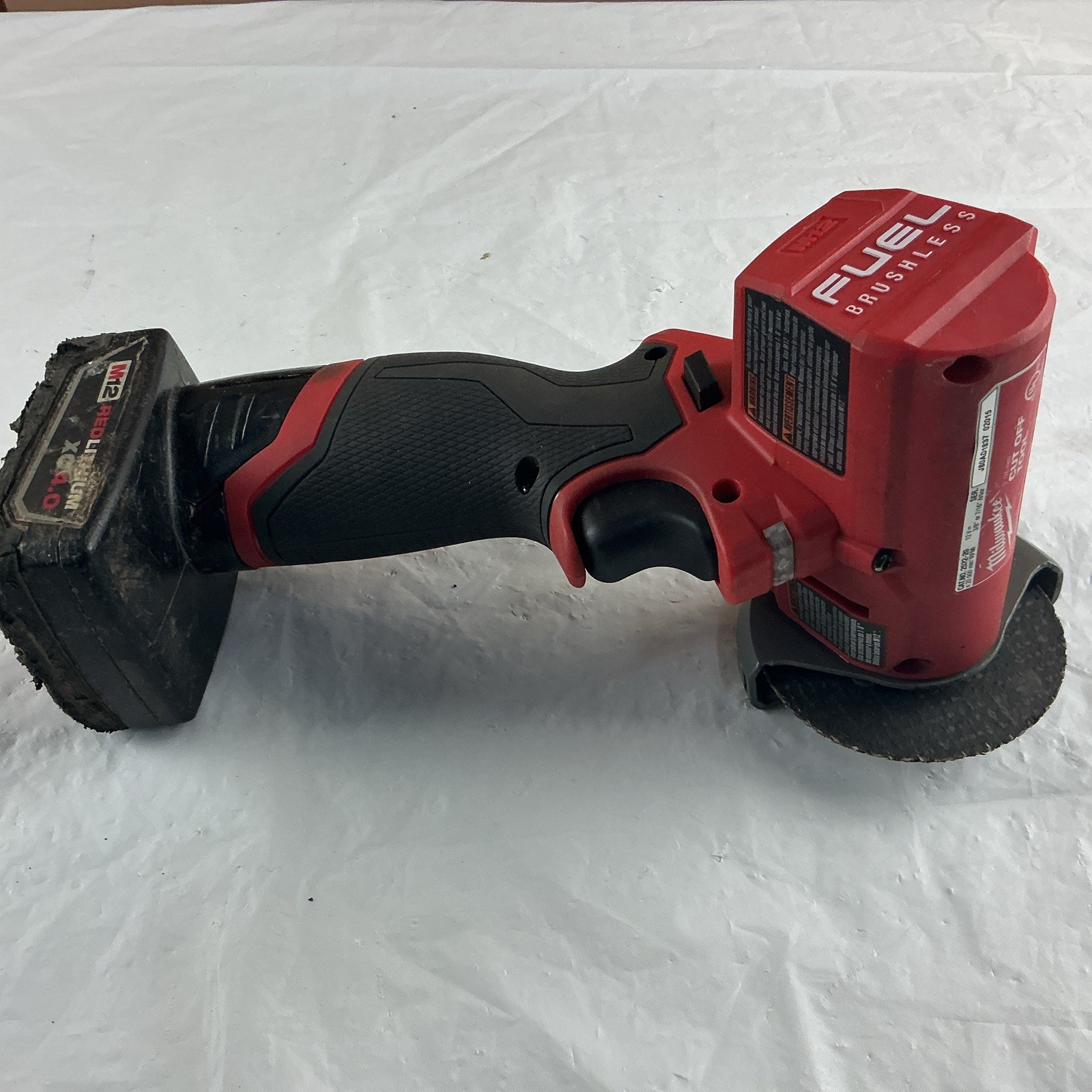 Milwaukee M12 FUEL Li-Ion 3" Compact Cut Off Tool w/ Xc 4.0 Ah Battery, 2522-20 gallery