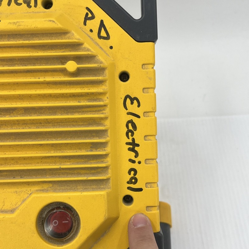 Intertek Portable Work Light, Model 6335, 120 Vac, 60 Hz, 45 W. {LL}. gallery