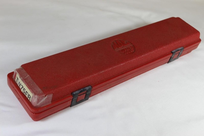 MAC Tools TW75FR ⅜” Drive Adjustable Click Torque Wrench gallery
