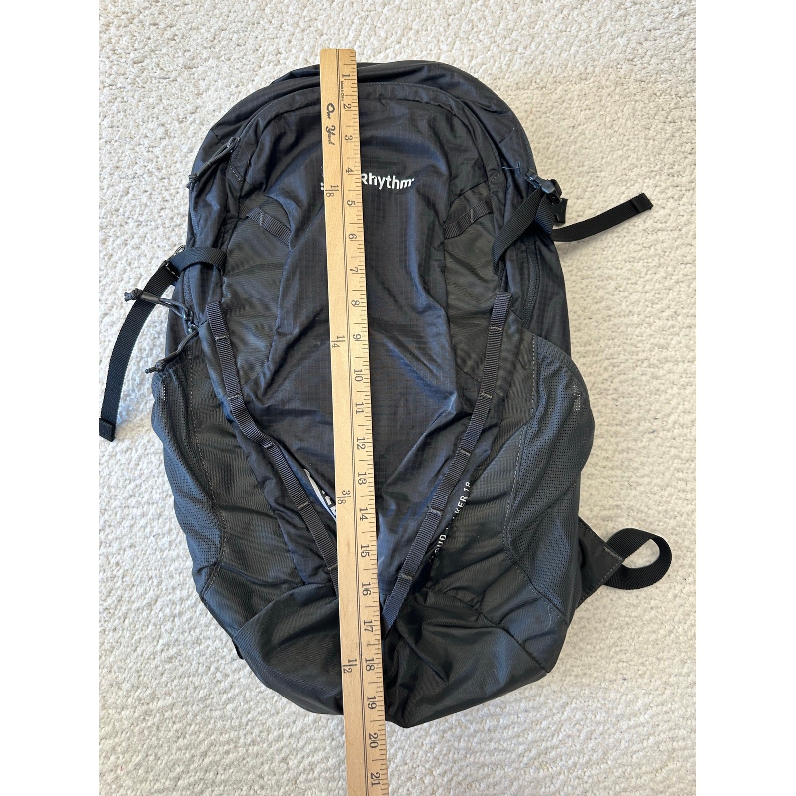 Camelbak Cloud Walker 18 Backpack 2