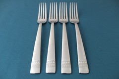 Reed & Barton EVERGREEN Dinner Forks (Set of 4) 18/10 Stainless China 8″