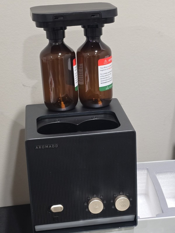 Aromadd Scent Diffuser 2000 Sq Ft Smart Waterless Diffuser 2×200ml D-Air gallery