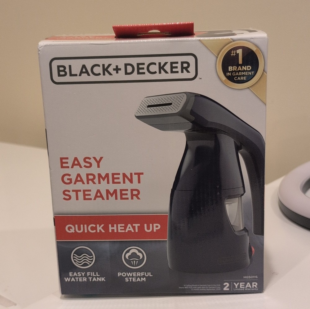 BLACK+DECKER Easy Garment Steamer Quick Heat Up Handheld Corded Powerful Steam