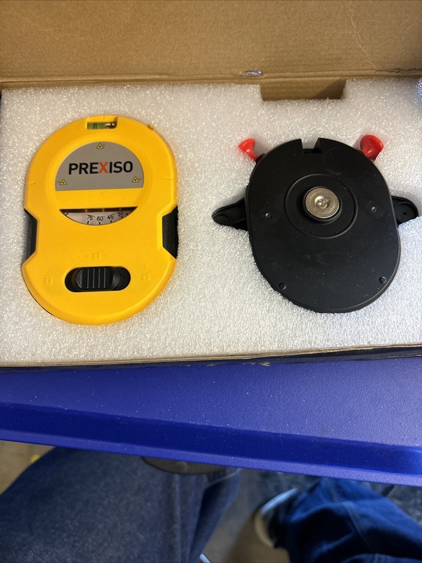 PREXISO Multi Surface Laser Level 30 Feet Horizontal And Vertical NEW!! 10/30 gallery