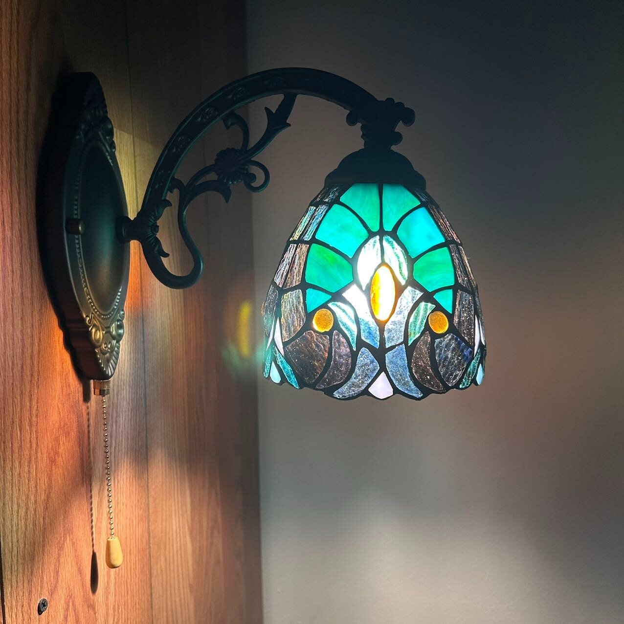 Tiffany Style Sconce Lamp Green Brown Stained Glass LED Bulb 6"W*11"D*9"H gallery