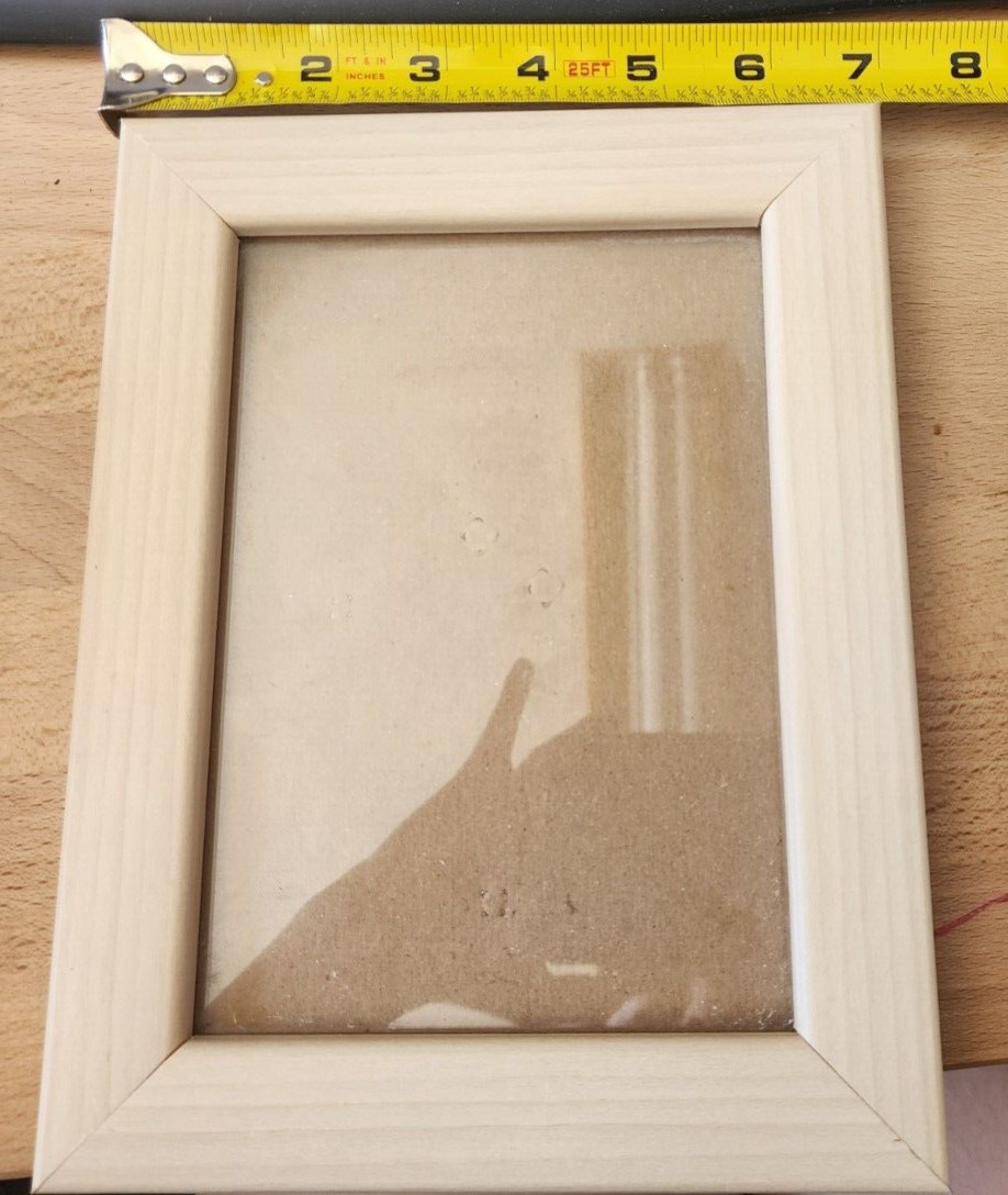 Uniek frame 7 x 9" Free Standing Easel Portrait or Landscape gallery