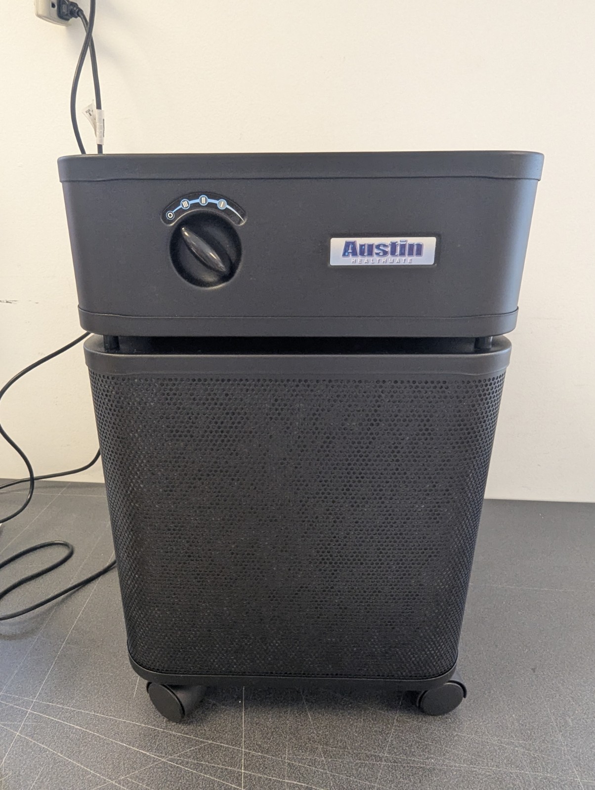 Austin Air HealthMate Plus Air Purifier - HM400 - Used - Good Condition - Black gallery