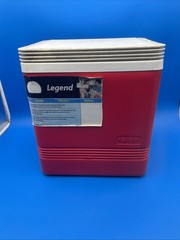 Igloo 43360 Stackable Red 24 Can Legend Cooler 17 qt.
