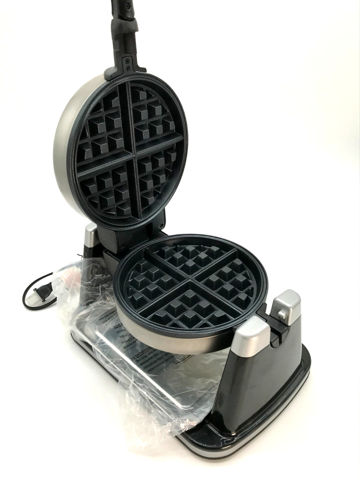 JCP Home Cooks Rotating Belgian Waffle Maker Lot No. 2370 - New but No Box gallery