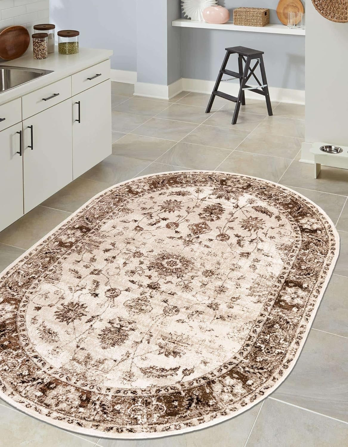 Rushmore Collection Oval Area Rug - Lincoln 6' x 9' in Cream/Beige gallery