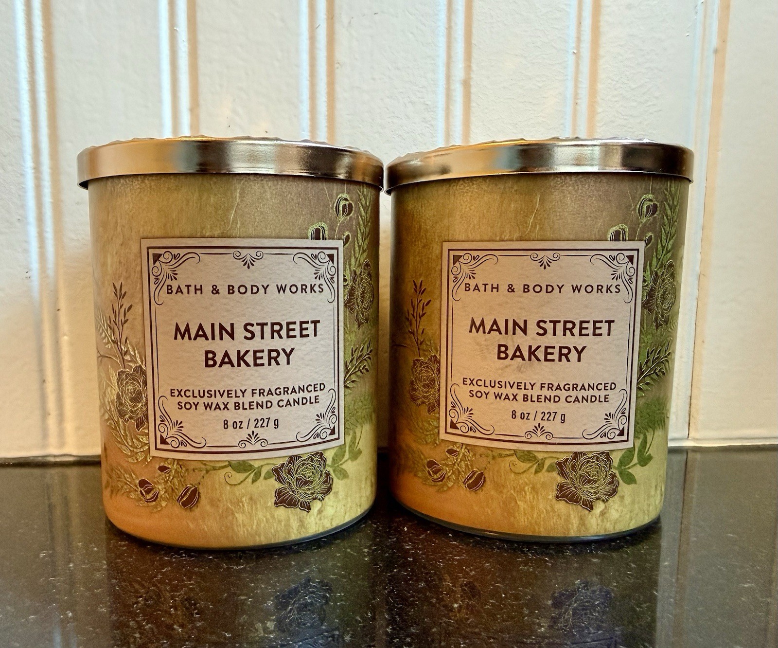 2 NEW Main Street Bakery 30-50 hours Single Wick Candles 8 oz Bath & Body Works gallery