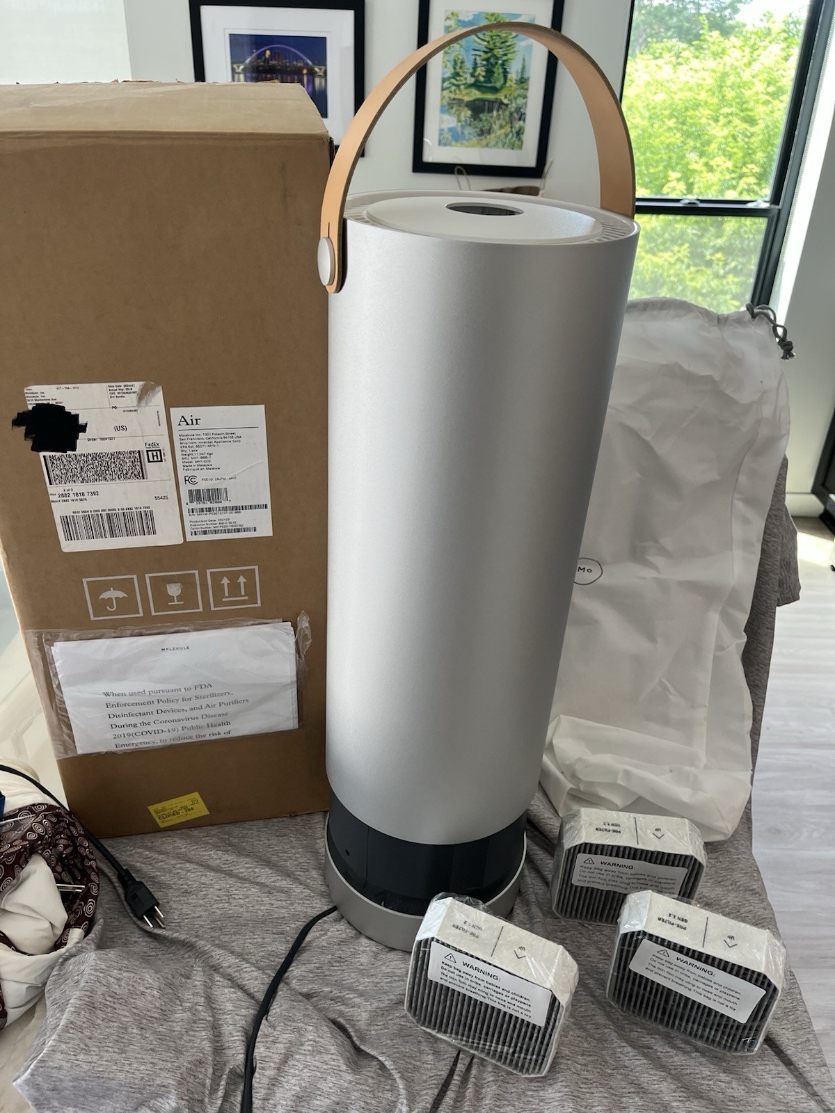 Molekule Air Purifier MH1-CCC Large Room PECO Smart Technology 3 Pre Filters gallery