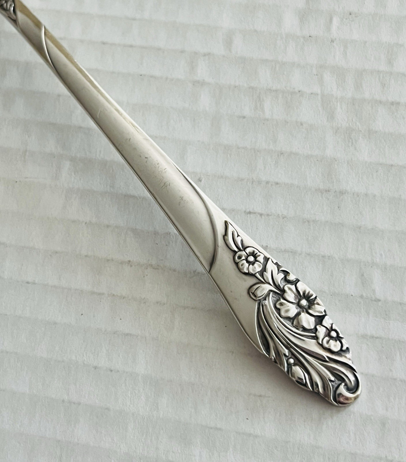 Oneida Community Silverplate Evening Star 4 Salad Forks Floral gallery