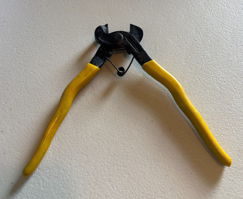 Drop Forged 8" Spring Loaded Tile Nippers w/Yellow Vinyl Coated Handles gallery