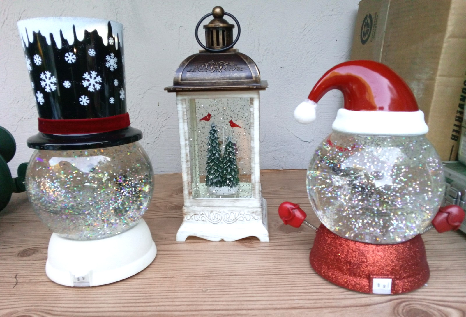 VINTAGE GLOBE SNOWMAN & More .. per single item working gallery