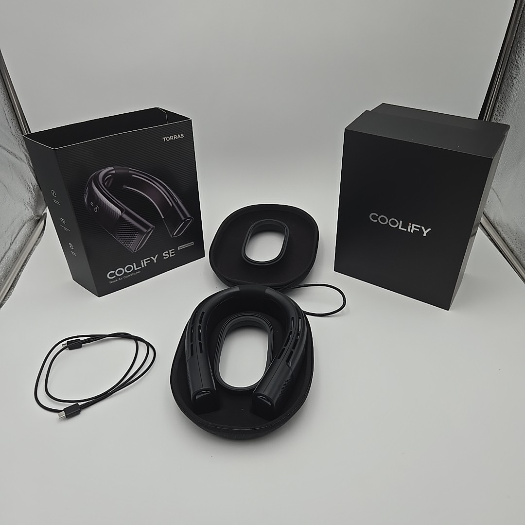 TORRAS Coolify SE Neck Air Conditioner and Heater Smart Climate Control gallery
