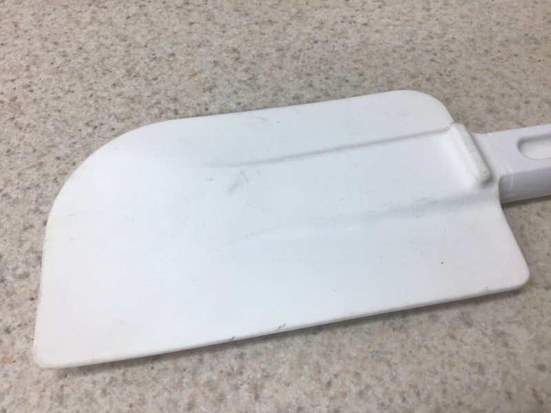 Heavy Duty Rubbermaid Scraper Spatula #1905 1934 White 13” Excellent gallery