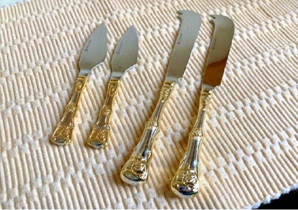 Royal Albert OLD COUNTRY ROSES Gold CHEESE Picks/Servers Set Stainless Flatware gallery