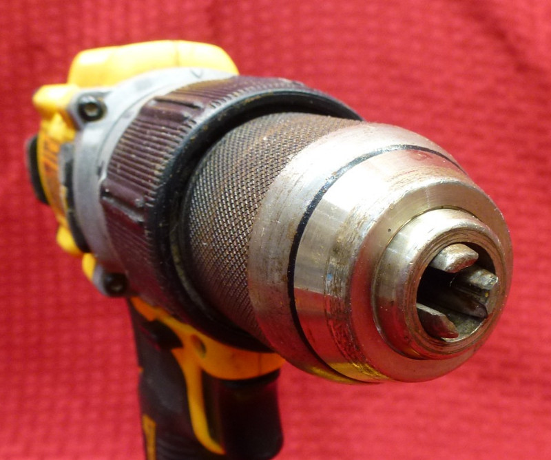 DEWALT DCD805 ½” HAMMER DRILL/DRILL DRIVER 20V MAX W/ ONE BATTERY, CHARGER gallery